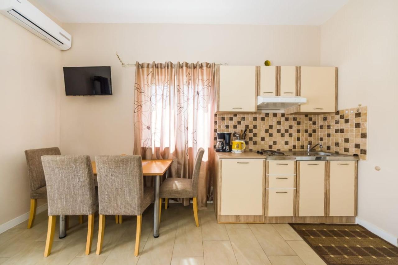 Apartments With A Parking Space Zaton, Zadar - 15000 Zaton  Exterior photo